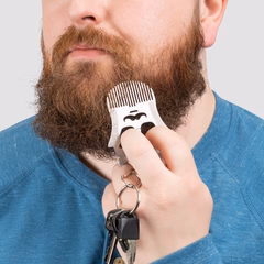 PEIGNE A BARBE
